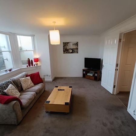 Seafront Apartment In Eastbourne Exterior foto